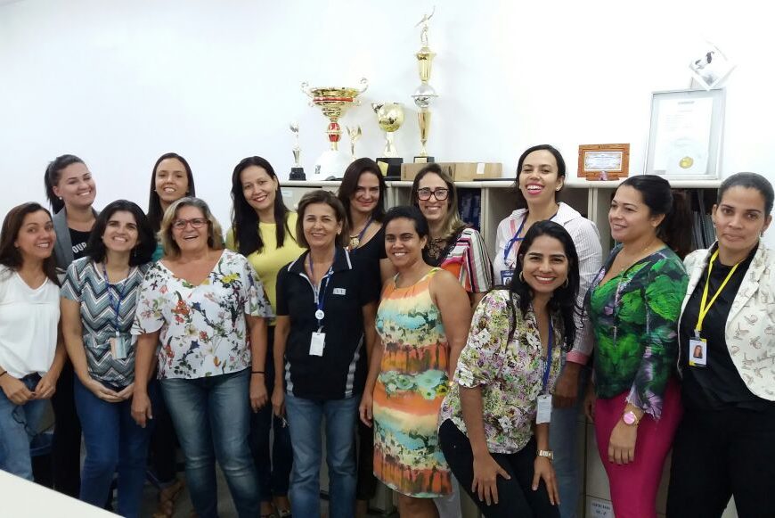 Crea-SE presta homenagem às mães